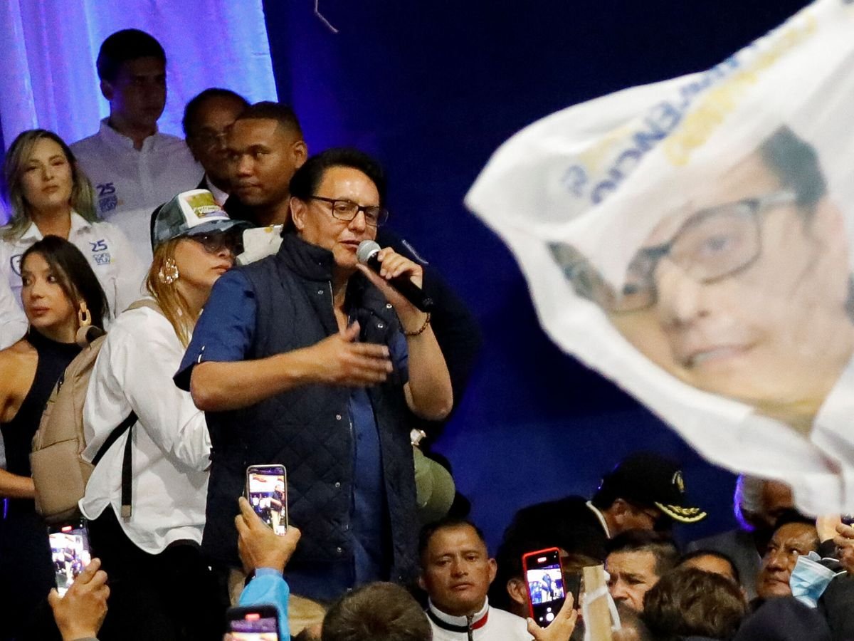 Asesinado a tiros el candidato a la presidencia de Ecuador Fernando Villavicencio en un acto de campaña